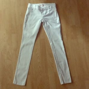 Silver Metallic Skinny Jeans Size 0 ✨💎💛